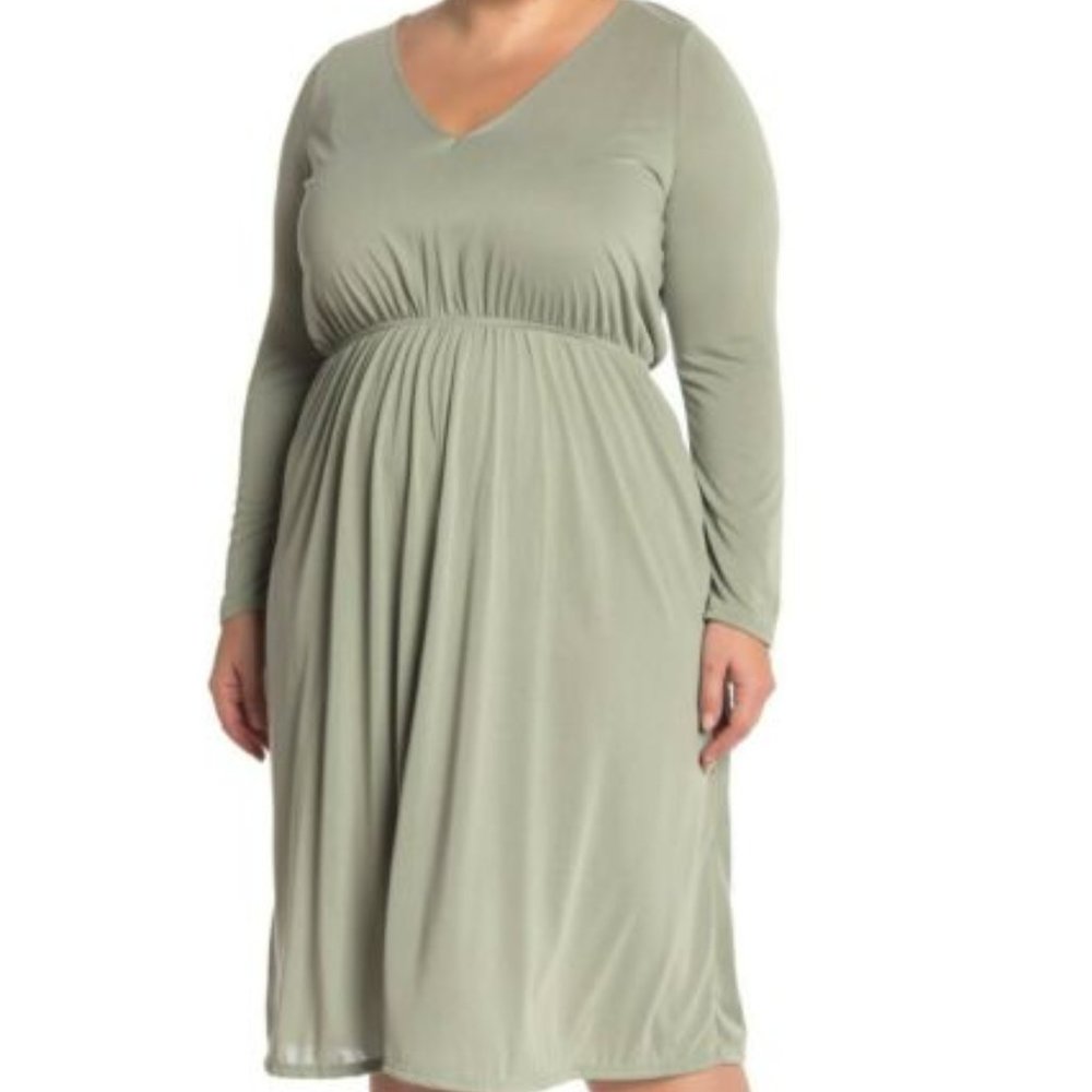 Abound Green V‎ Neck Dress